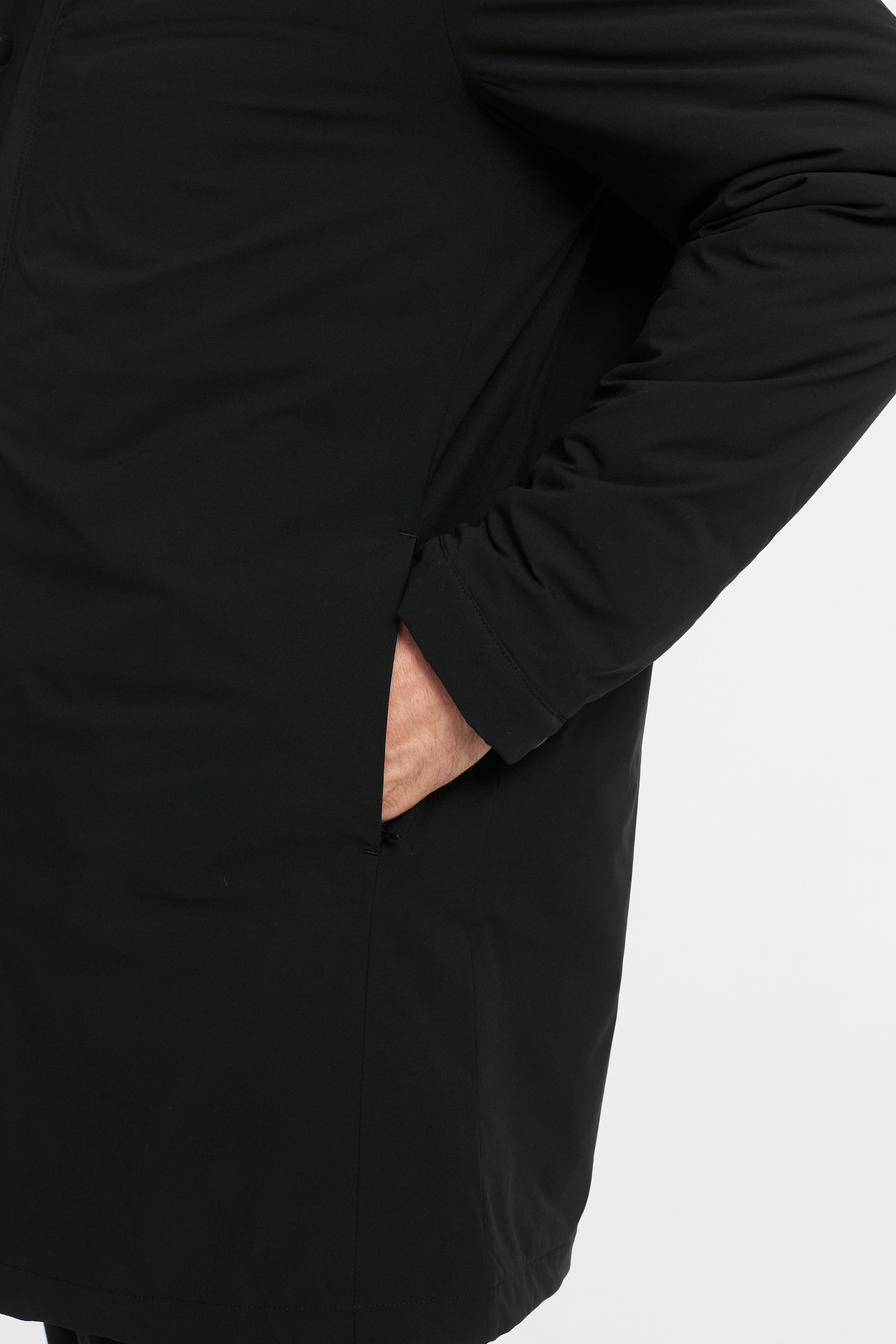 Mantel DiMomo 211900-900 Black