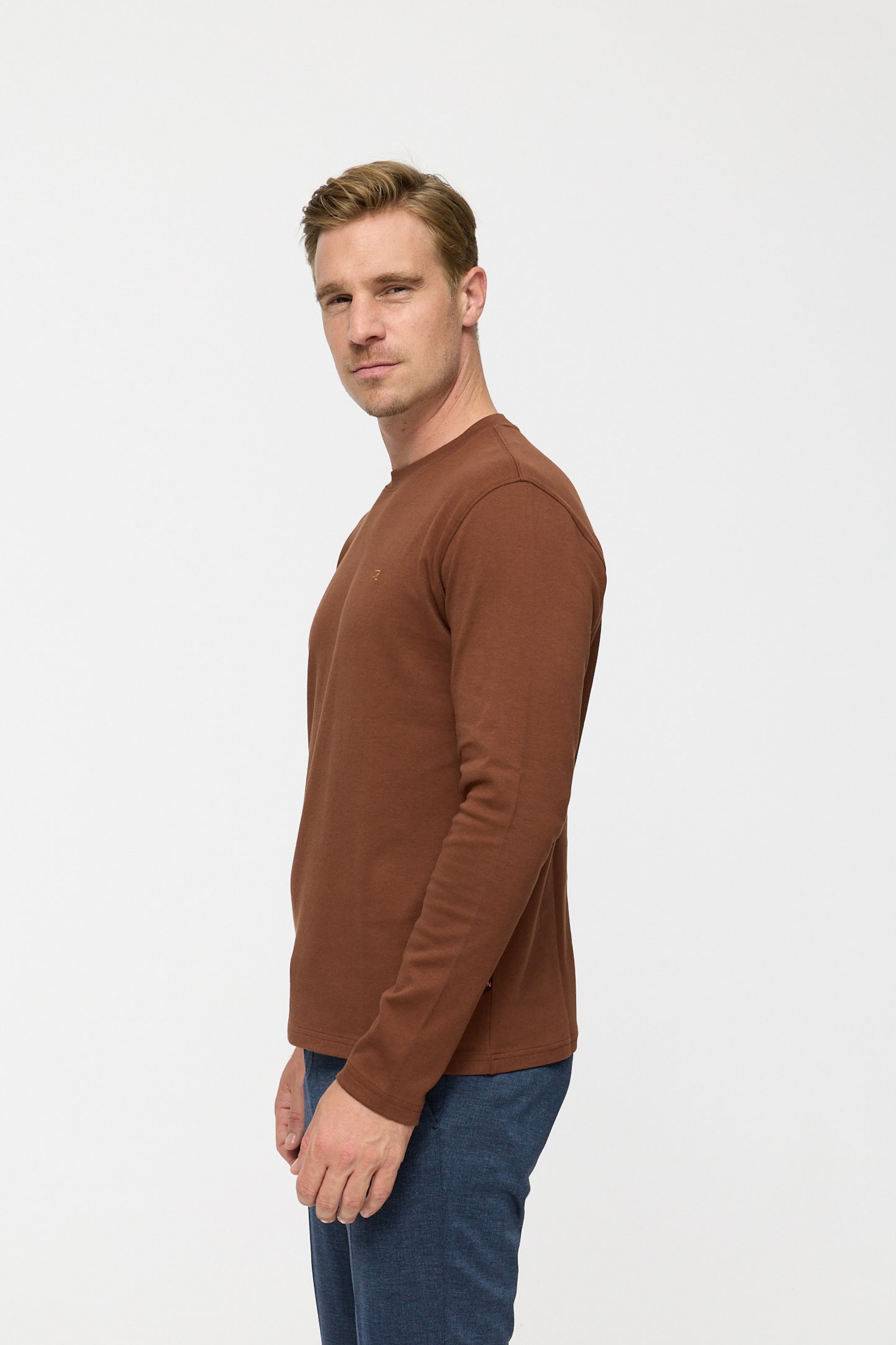 T-Shirt DiOwen 213-850 Brown