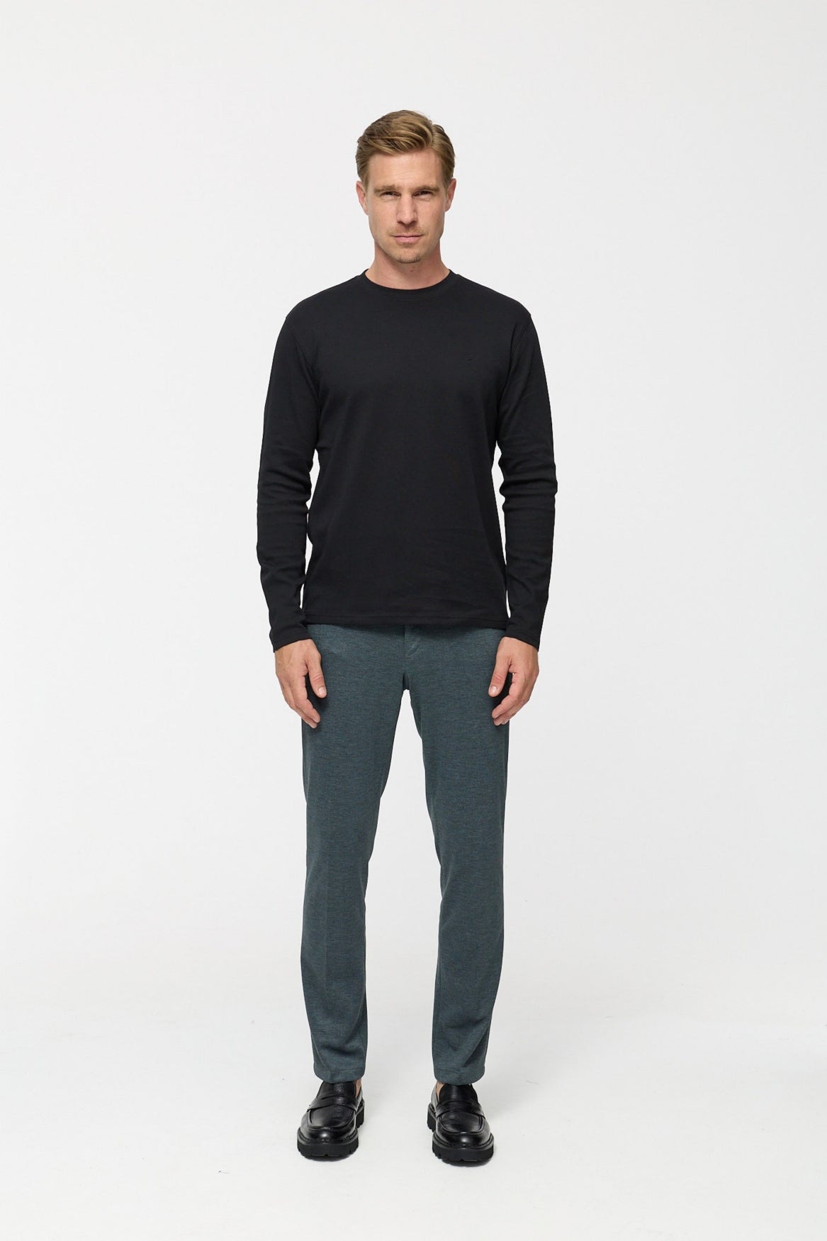 T-Shirt DiOwen 213-905 | Black