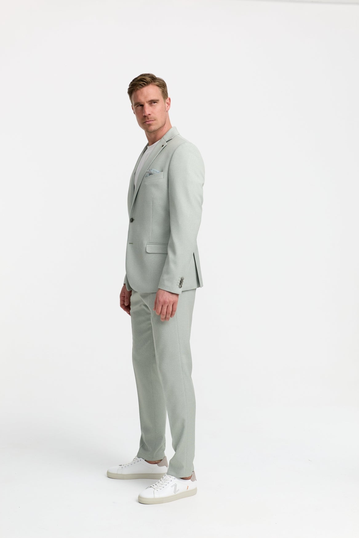 241212-715 DiNick 241212-715 | Lt. Green