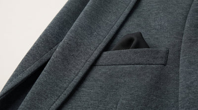 Sakko und Strickpullover kombinieren: Layering im Herbst