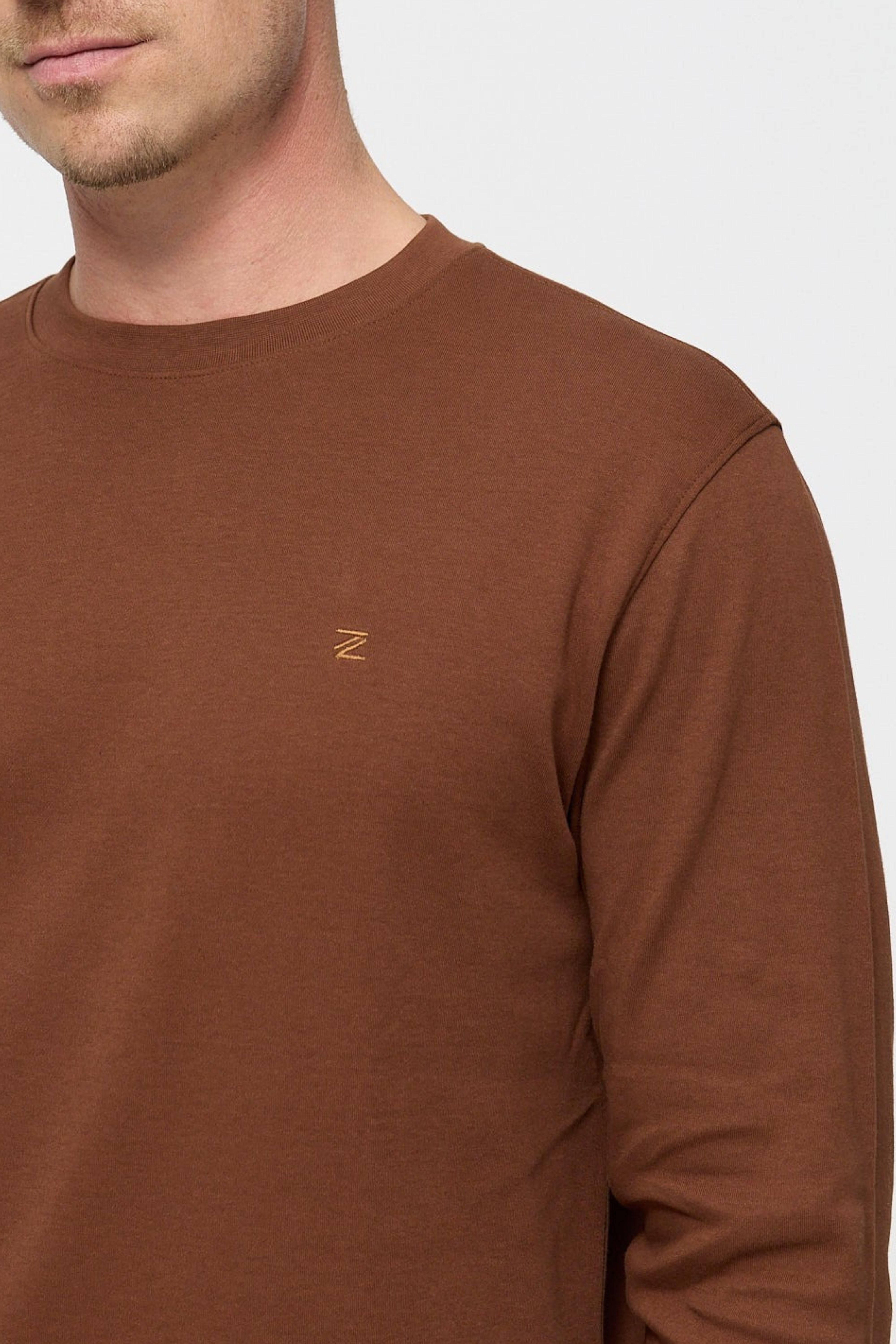 T-Shirt DiOwen 213-850 Brown