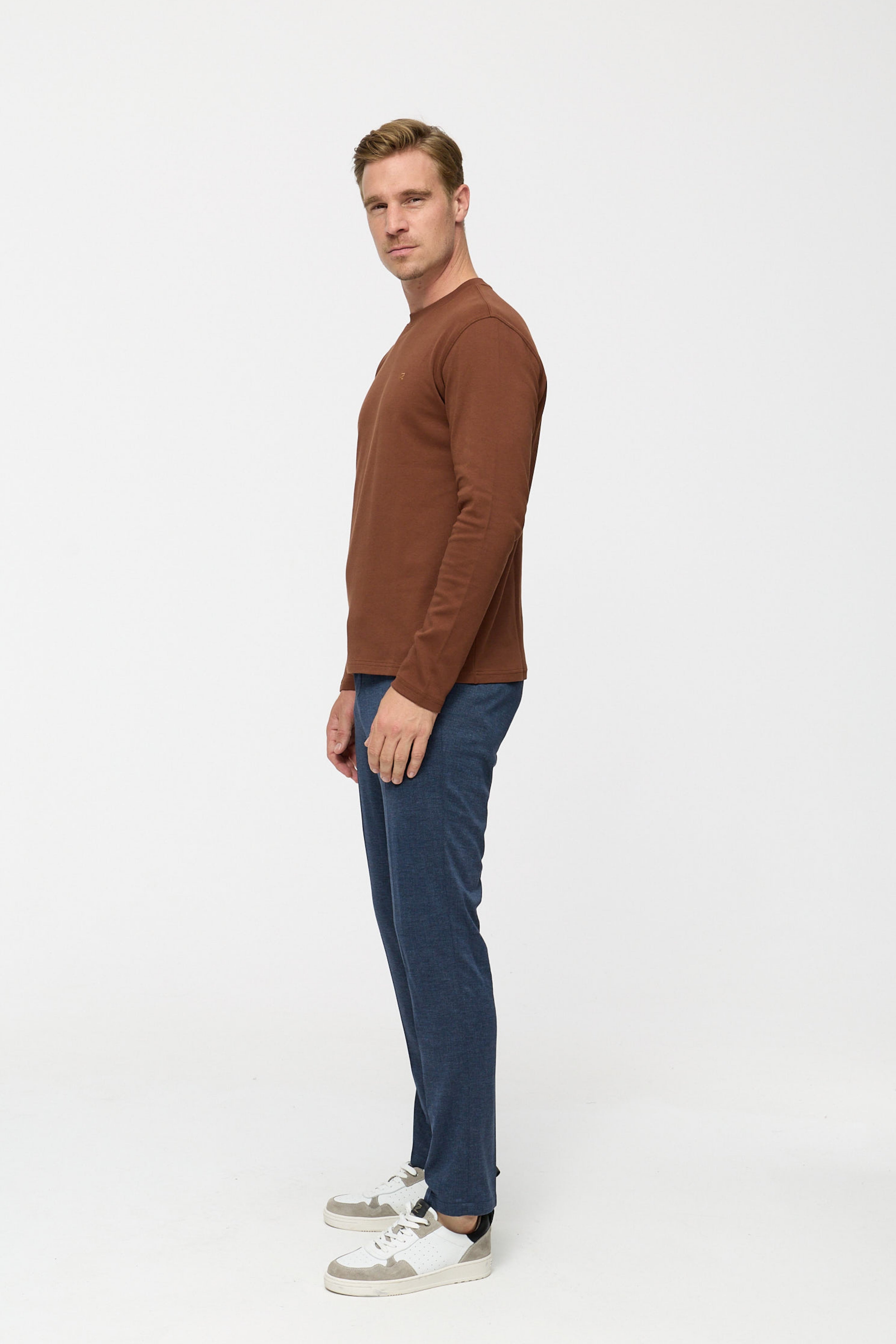 T-Shirt DiOwen 213-850 Brown