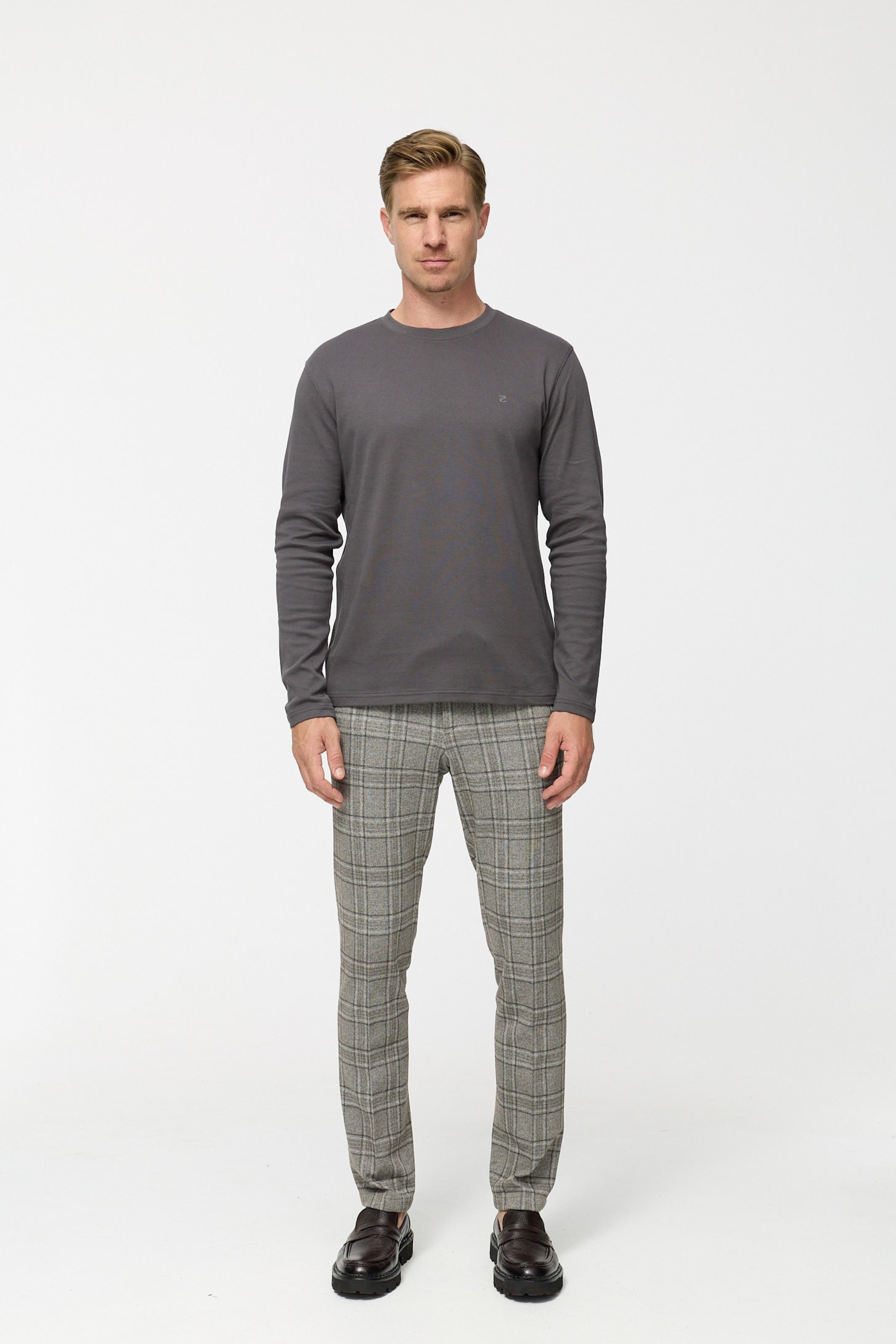 T-Shirt DiOwen 213-390 Dark Grey